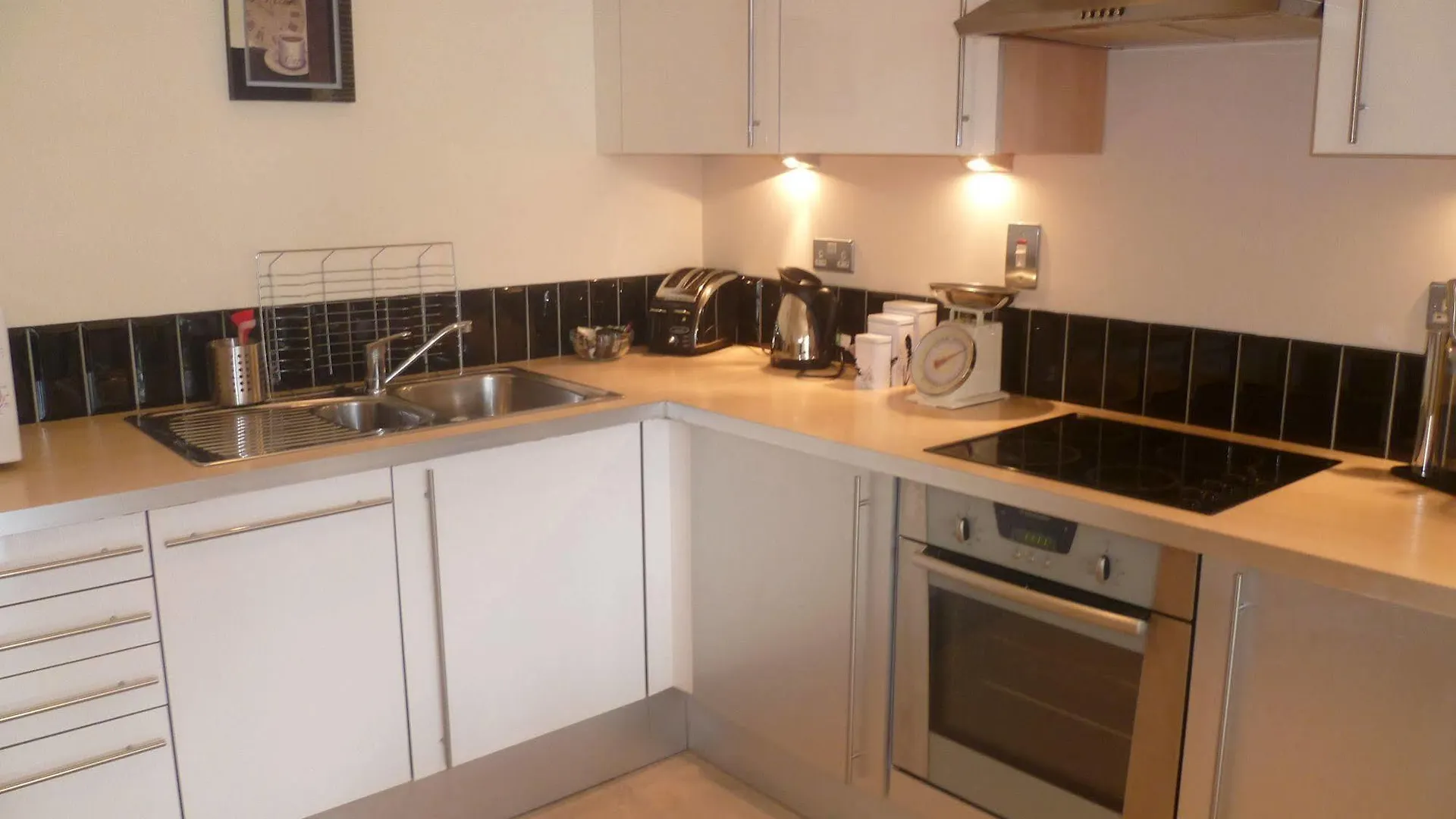 Crown Apartments 3B By Week2Week Newcastle upon Tyne United Kingdom