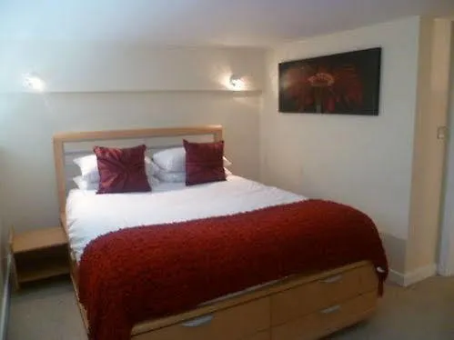 Crown Apartments 3B By Week2Week Newcastle upon Tyne United Kingdom